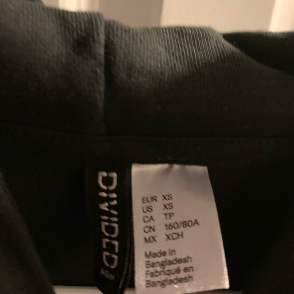 Cropped Hoodie - Picture 2 of 2